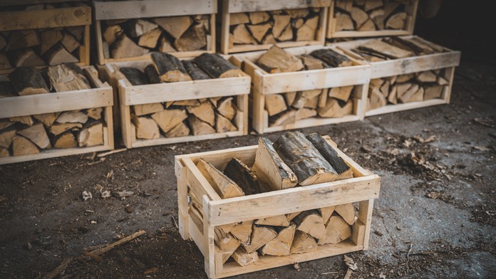 7 tipov na jednoduchšie kúrenie drevom