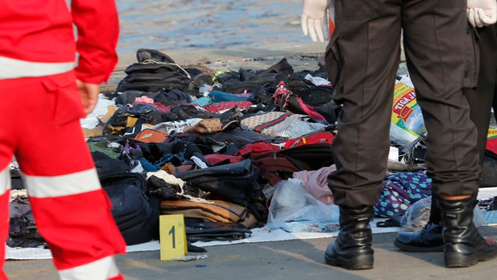 Lietadlo spoločnosti Lion Air spadlo do mora. 