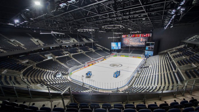 Na snímke interiér haly Royal Aréna, v ktorej slovenskí hokejisti odohrajú zápasy základnej A - skupiny..jpg