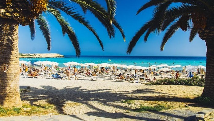 Na Cypre zahynula česká turistka.