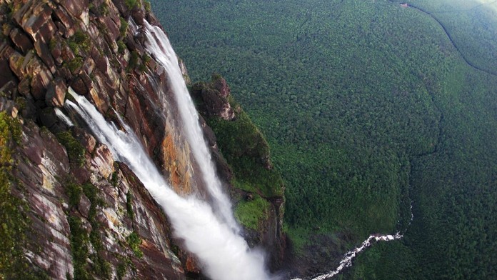 Anjelské vodopády masív Auyantepuy Venezuela.
