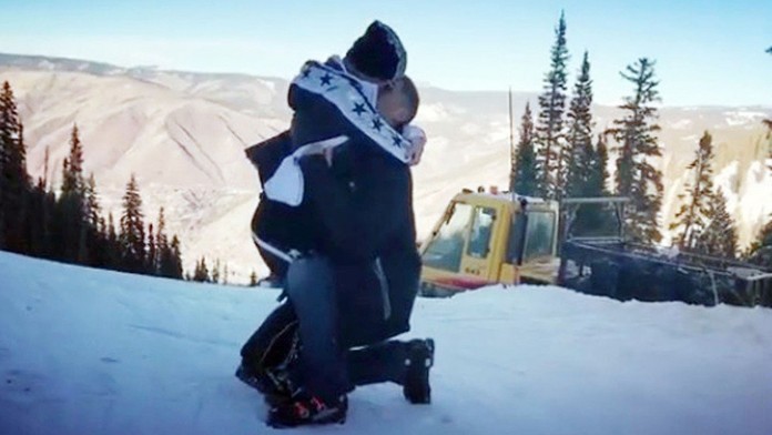 Paris Hilton bola po zásnubách šťastím bez seba. 