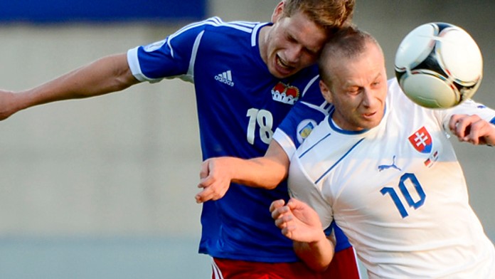 Marek Sapara (vľavo) a Nicolas Hasler (Lichtenštajnsko)