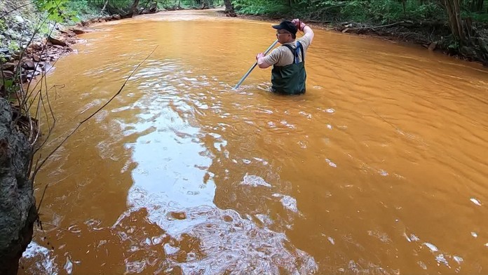 Na rieke Slaná zakázali lov a konzumáciu rýb, obsahujú arzén. Platí jediná výnimka