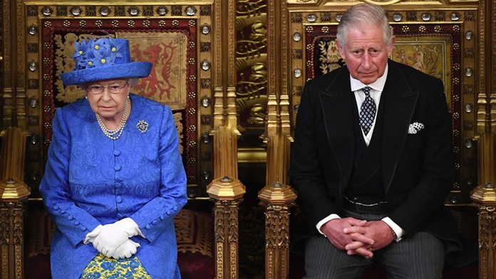 Kráľovná Alžbeta II. predstavila nový vládny program premiérky Theresy Mayovej.