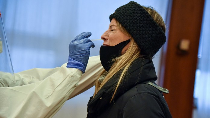 Zuzana Čaputová a Igor Korčok na ceste do Vatikánu.