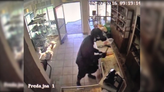 Chytili zlodejov šperkov