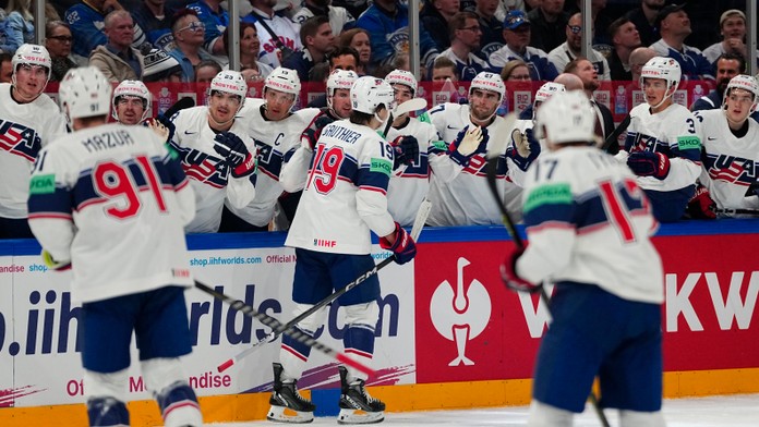 Fíni držali s USA krok iba v 1. tretine. Američania nakoniec svoju dominanciu pretavili vo víťazstvo