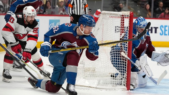 Tatar prispel gólom a dvoma asistenciami k triumfu New Jersey nad Coloradom.