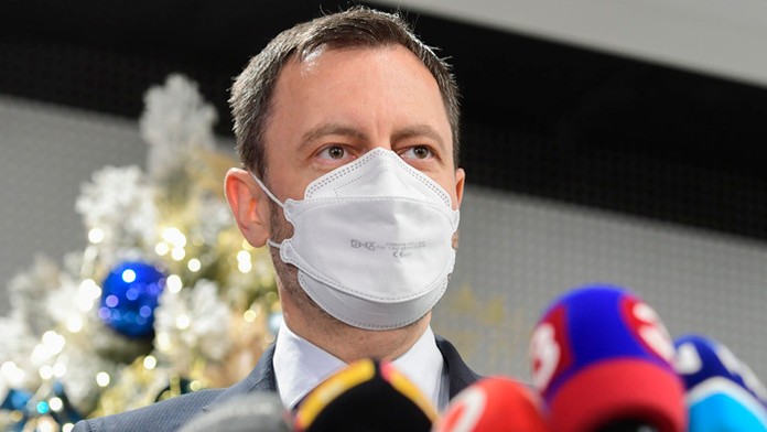 Premiér Eduard Heger.