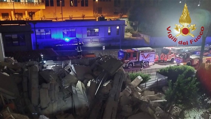 Zrútená budova prednáškovej siene univerzity v Cagliari na Sardínii.