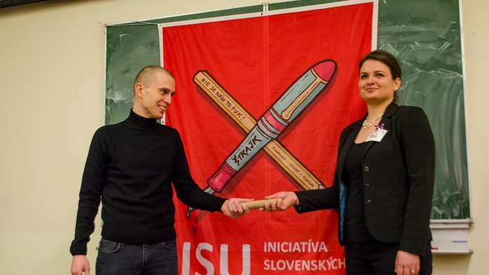 Časť vysokoškolských učiteľov 15. februára 2016 prerušila prácu a vstúpila do ostrého štrajku.