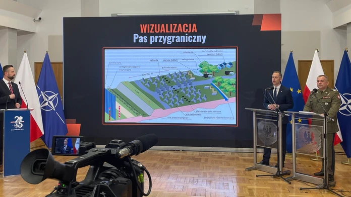 Poľsko ukázalo Východný štít. Projekt za miliardy má zabrániť Rusku v zneužívaní migračnej krízy