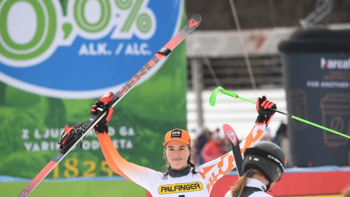 GALÉRIA: Petra Vlhová išla na trať v Kranjskej Gore s novým imidžom. Jej copíky zaujali