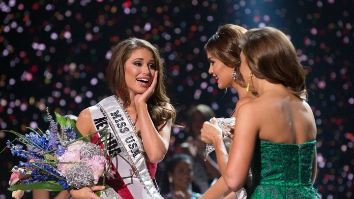 Nia Sanchéz získava titul Miss USA