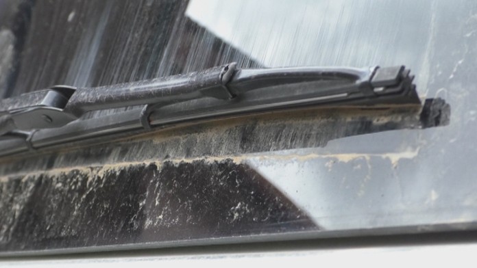 Saharský piesok zašpinil autá po celom Slovensku.