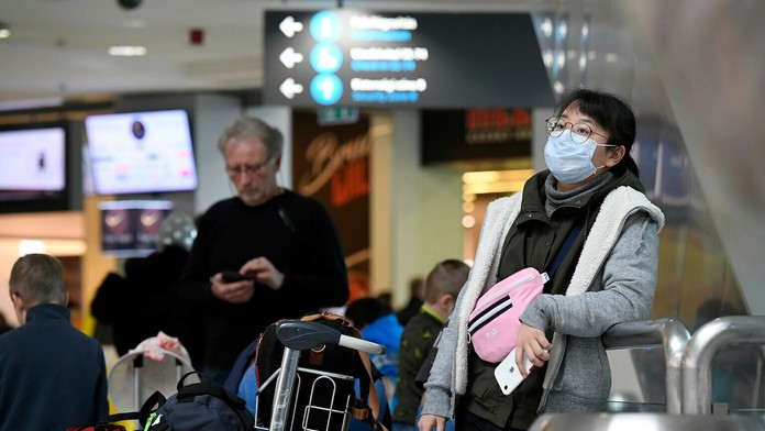 Lietadlo sa rozlomilo na tri časti.