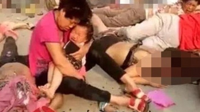 Skaza po výbuchu bomby.