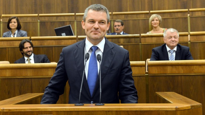 Minister školstva, vedy, výskumu a športu Peter Pellegrini.