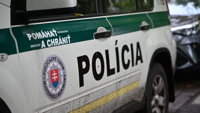 Otrasný prípad v Trnavskom kraji. Bábätko skončilo so zlomeninami, polícia obvinila rodičov z týrania