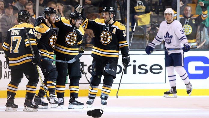 Hráči Boston Bruins.