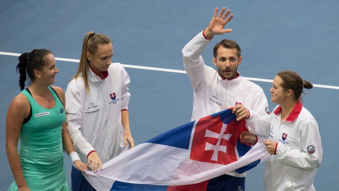 Panelák na Kladnianskej ulici, v ktorom našli mŕtvu ženu.