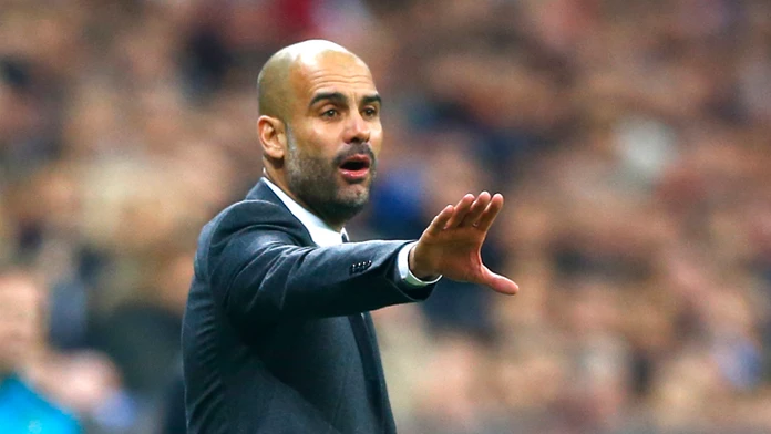 Tréner Bayernu Mníchov Pep Guardiola.