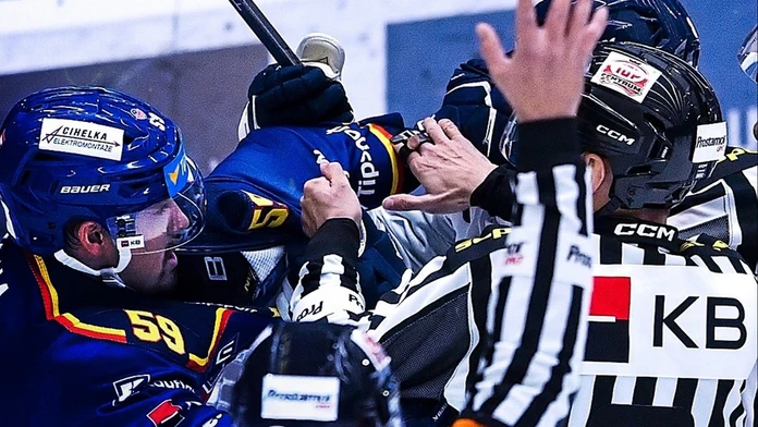 Hviezdou večera v Česku sa stal slovenský útočník. Róbert Lantoši sa blysol hetrikom, darilo sa aj ďalším