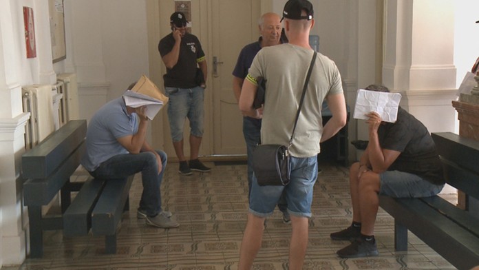 Na archívnej snímke obvinení v korupčnej kauze úradníkov z Bratislavy.