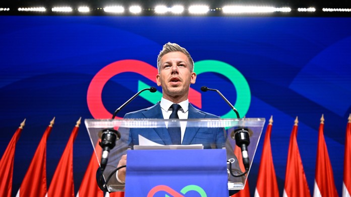 Konečné výsledky volieb v Maďarsku: Tisza má ústavnú väčšinu, Magyarov menovec mohol zmiasť voličov