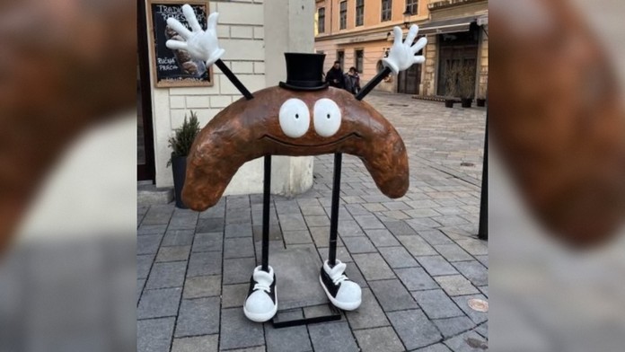 Maketa bratislavského rožka vyvolala zmiešané reakcie. 