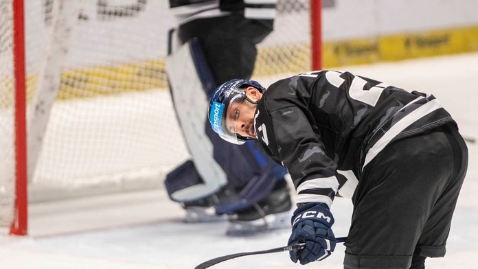 Dva body Hrivíka Vítkoviciam nestačili. Třinec napriek prehre ostal na čele tabuľky