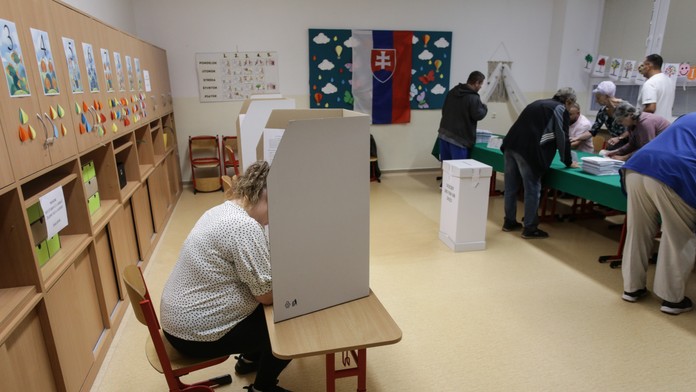 Hlasovanie v predčasných parlamentných voľbách