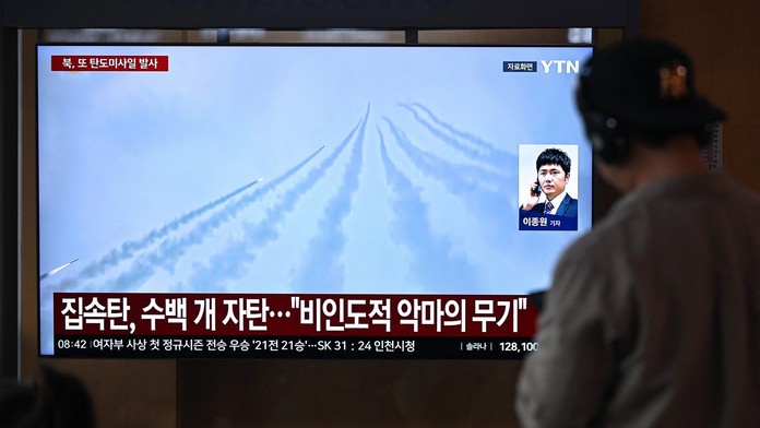 Severná Kórea vystrelila viacero balistických rakiet smerom k Japonsku