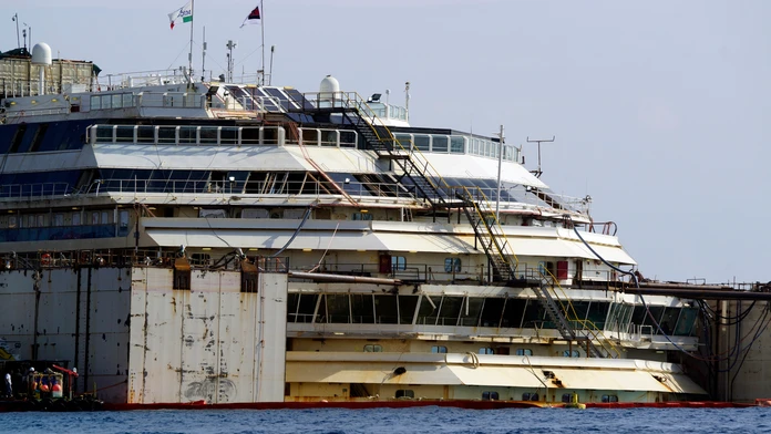 Italy_Concordia213815168031.jpg