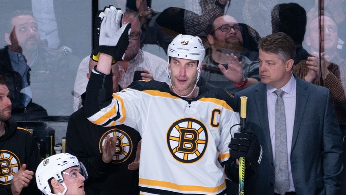 Cuketové špagety s pestom, medvedím cesnakom a chia olejom