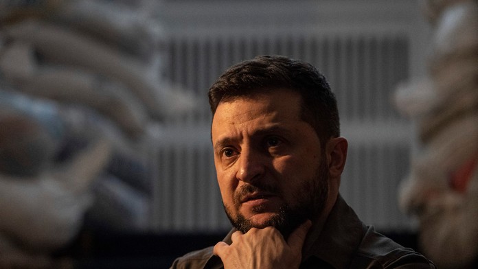 Ukrajinský prezident kritizuje meškanie dodávok zbraní