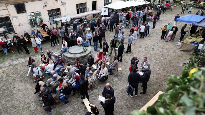 Archívna snímka z Modranského vinobrania.