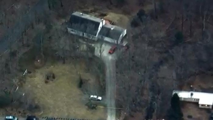 V dome našli mŕtvu matku a  štyri deti.