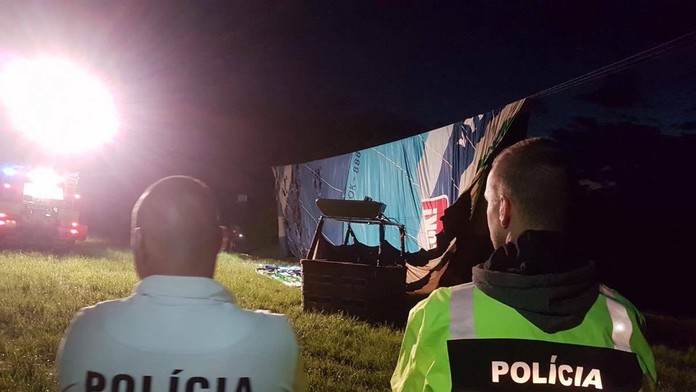 Havarovaný teplovzdušný balón.