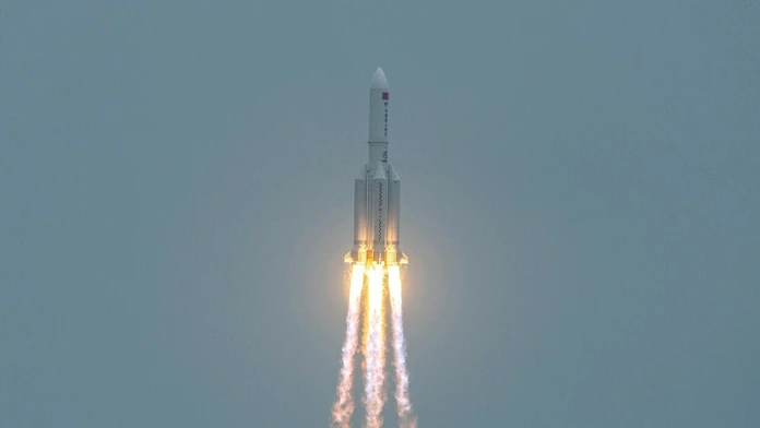 Čínska raketa Dlhý pochod 5 B.