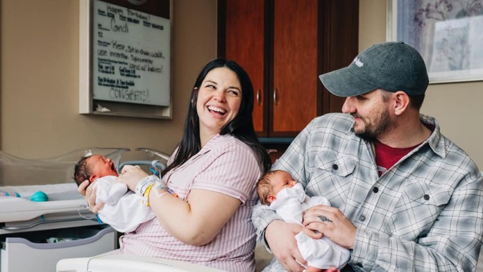 Šanca je len jedna k miliónu. Američanka so vzácnou anomáliou porodila dve dcérky