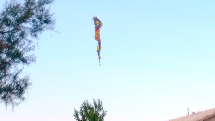 Pád teplovzdušného balóna.