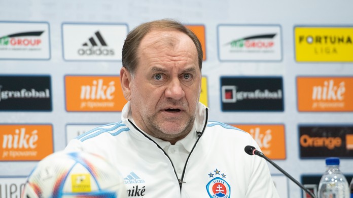 Weiss sa po zisku dôležitých bodov hneval: Tím ťahá desať hráčov. Tí, ktorí dostali šancu, musia byť lepší