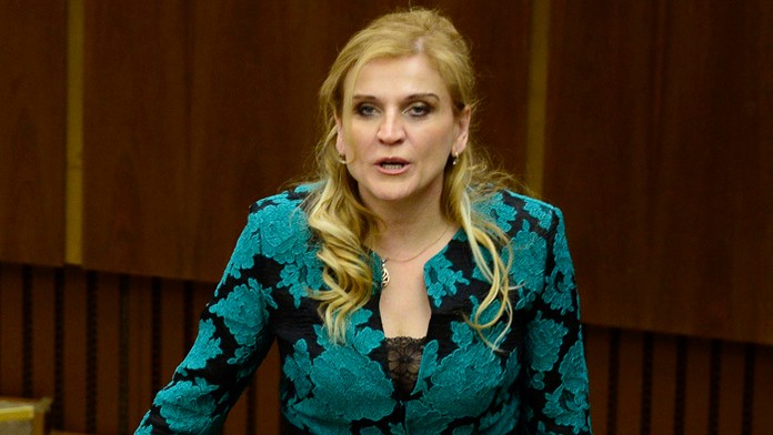 Jana Vaľová (SMER-SD).
