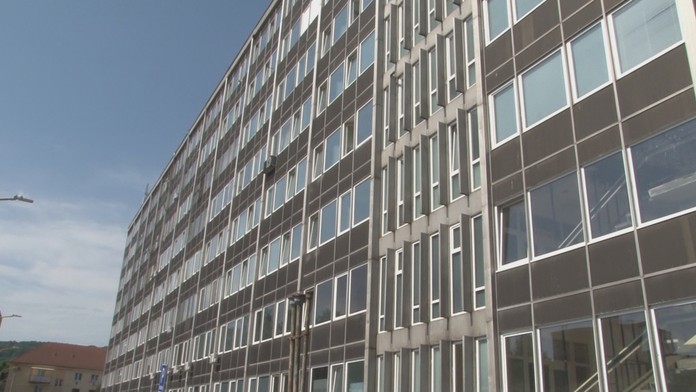 Extrémne teploty v kanceláriách.