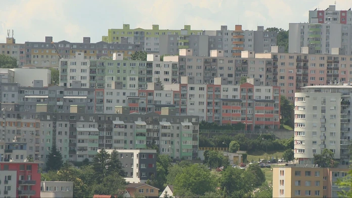 Takmer 300-tisíc bytov je na Slovensku neobývaných. Rozdiely medzi regiónmi sú obrovské