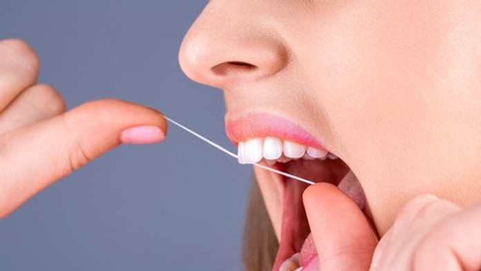 Ústna hygiena je dôležitejšia než si myslíte. Jednoduchý návyk chráni srdce aj mozog