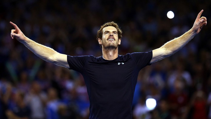 Andy Murray sa teší po postupe do finále Davisovho pohára.