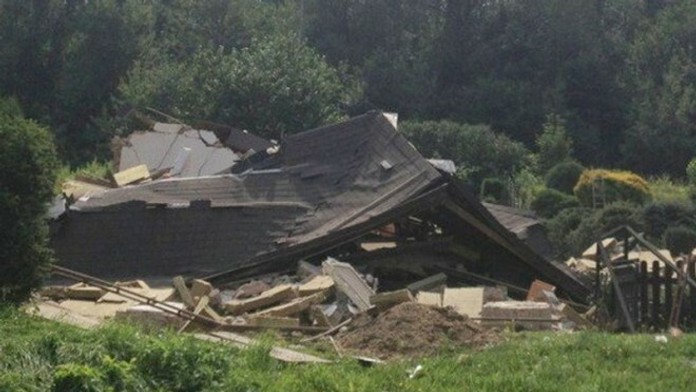 Spadnutý dom po výbuchu v českej obci Jílové.